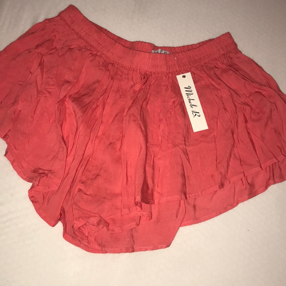 Flowy pink shorts